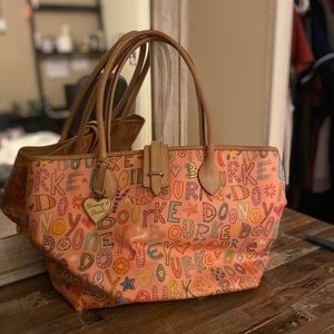 🌻DOONEY & BOURKE Pink Doodle Purse EUC!
